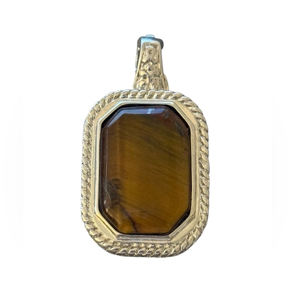 Tiger’s Eye Silver-Tone Pendant with Magnetic Closure - Picture 1 of 7